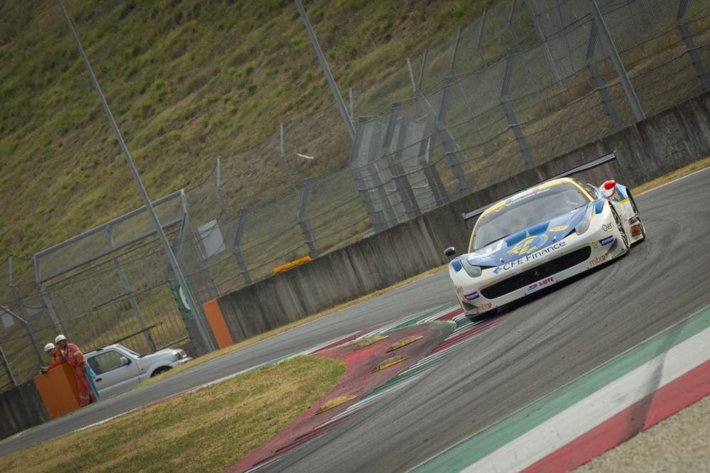 Andrea Montermini su Ferrari al Mugello