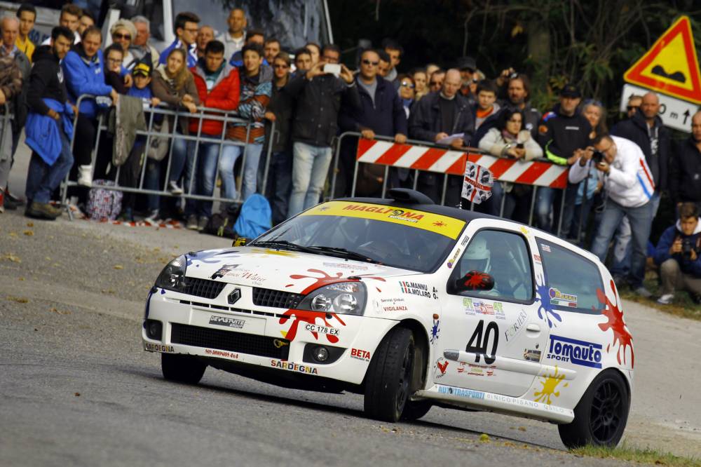 Mannu su Renault Clio podio Maremma2015 FotoFrame