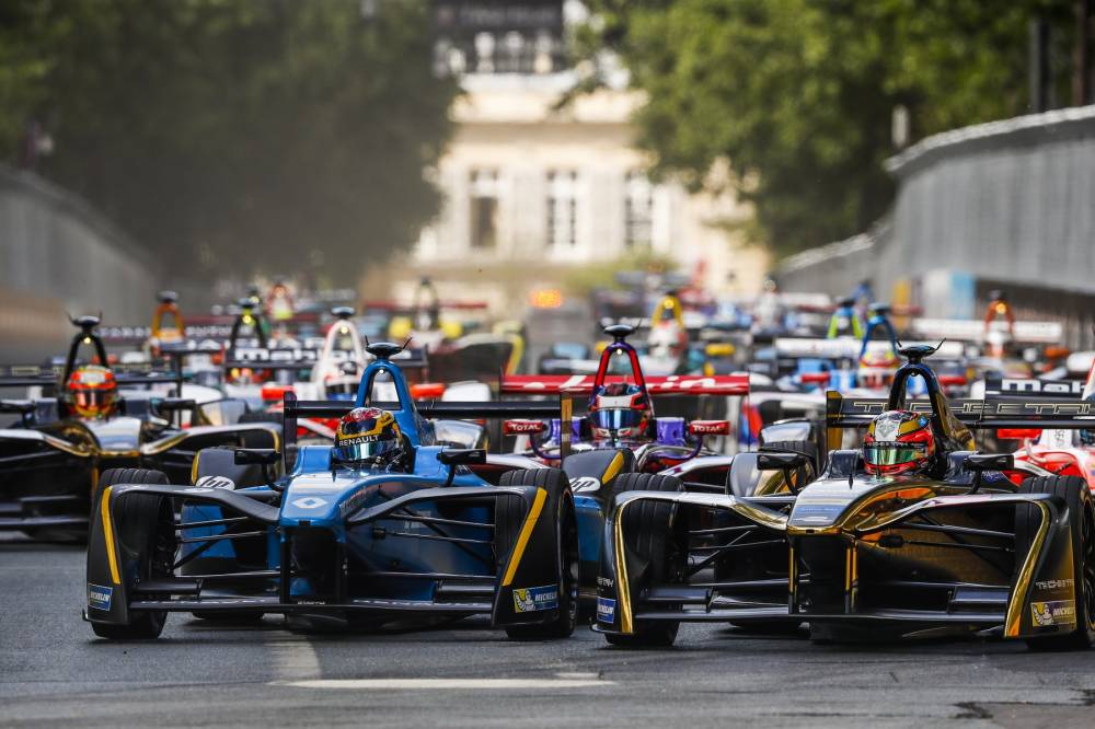 Start_Séb Buemi